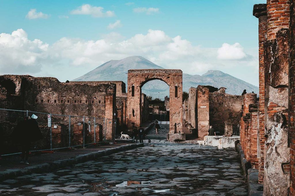 Travel to Italy: Pompeii