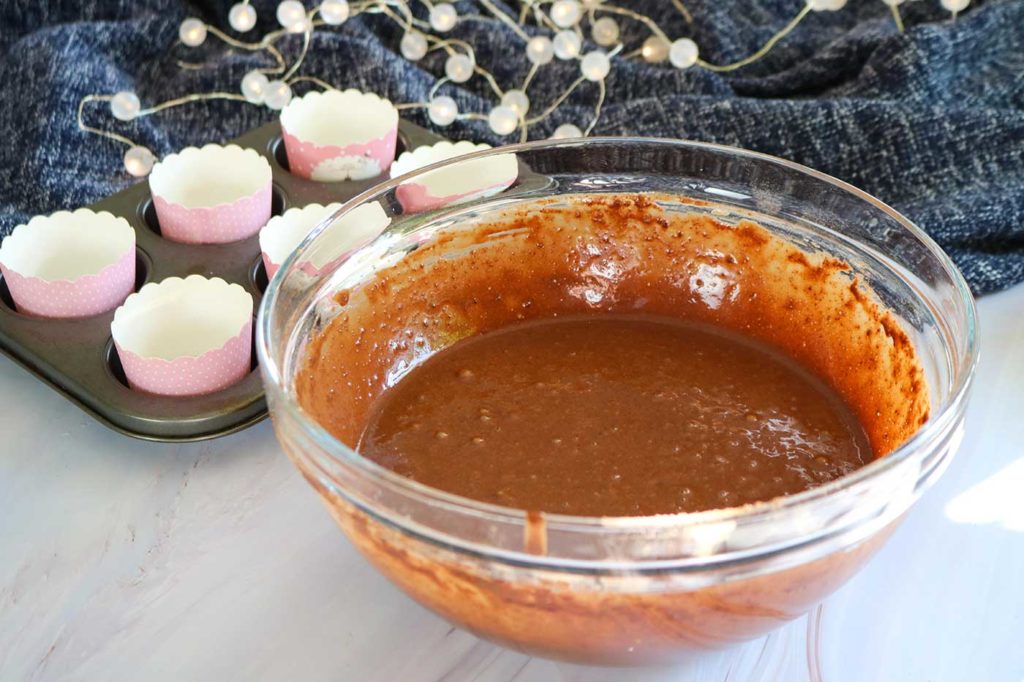 Chocolate and Raspberry Cupcakes Recipe - Recipes - April 2024