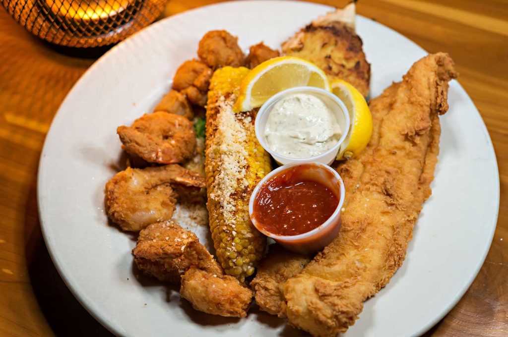 Where to Eat in Miami on Your Day Off Where to eat in Miami on your day off - CJ's Crab Shack
