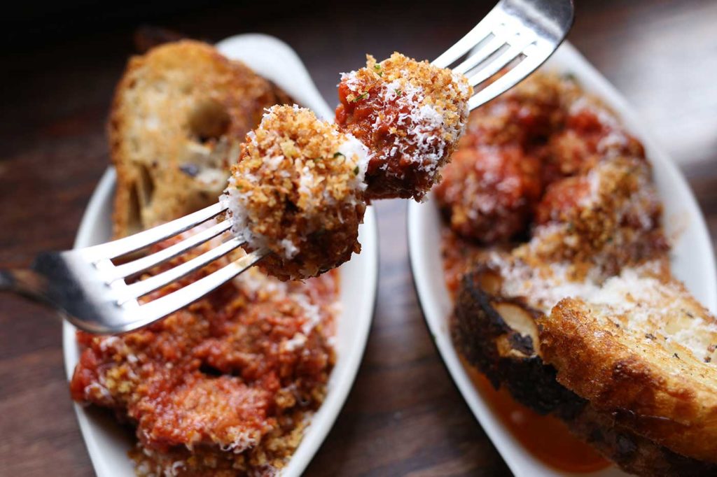 #DishHitList: Seasonal Menus, Happy Hours, and Brunches Galore #DishHitList: Seasonal Menus, Happy Hours, and Brunches Galore - #DishHitList, 27, 4 Rivers Smokehouse, American Social Bar & Kitchen, Forte, Mayami Mexicantina, Meraki Greek Bistro, Miami Diner, Osteria Morini, Plant, Root & Bone, Seawell Fish N' Oyster - March 2025