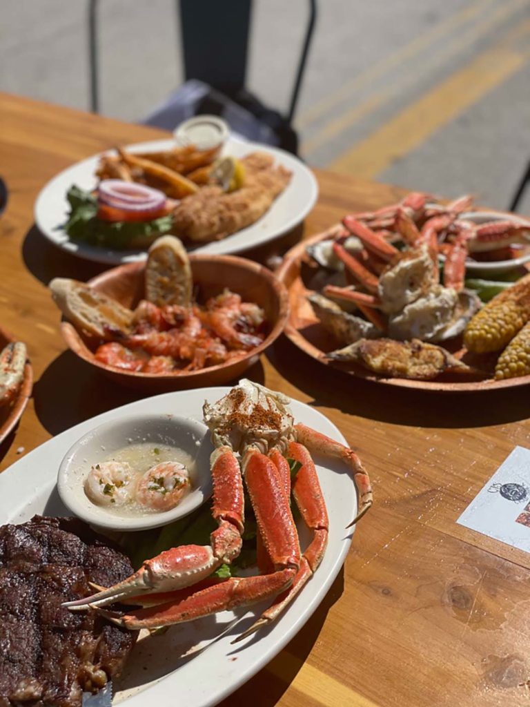 The 7 Miami Restaurants for Last-Minute Brunch Ideas Last minute Brunch in Miami - CJ's Crab Shack
